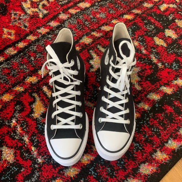 NWB, chuck taylor all stars lift high black and white - Picture 2 of 7